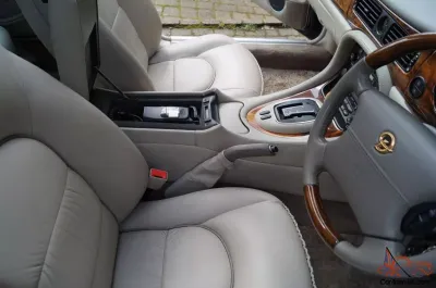 Super V8